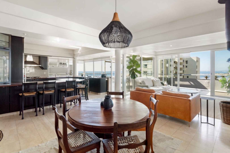 2 Bedroom Property for Sale in Sea Point Western Cape